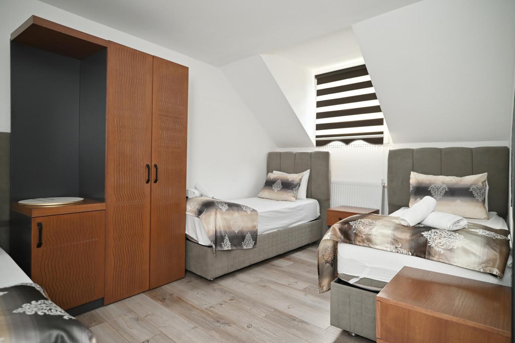 Kispet Deluxe Hotels&Suites Oberhausen  Exterior photo