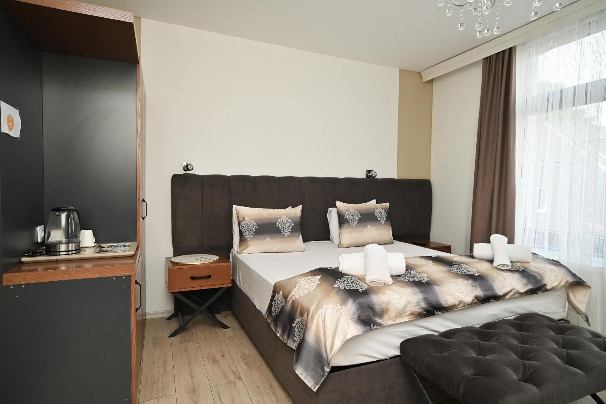 Kispet Deluxe Hotels&Suites Oberhausen  Exterior photo